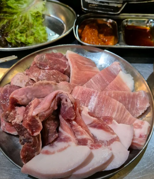 방송에 소개된 가성비 높은 맛집 알아보기 막 퍼주는 집 가격파괴 why 그리고 택배가능 업체들 2 막 퍼주는 집 가격파괴 why 돼가축산